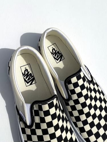 Classic Slip-On (Black & White Chckerboard/White)