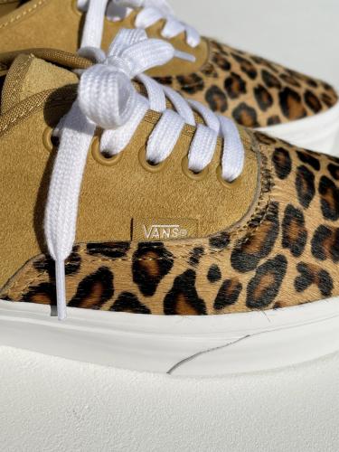【30% OFF】 Authentic (Soft Suede)