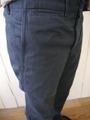 【30% OFF】　Hilts　(Slim Chino Trouser)