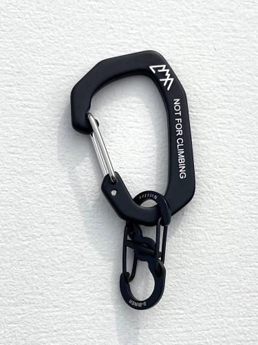 【CMF OUTDOOR GARMENT】　Carabiner