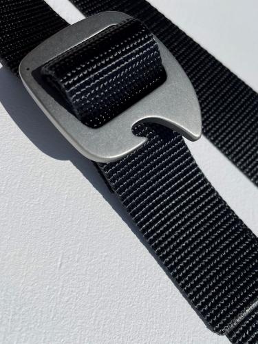Tap Cap Gunmetal Buckle Bottle Opener Belt (Black)