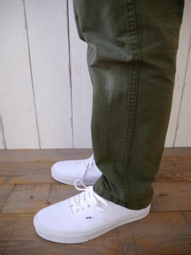 Authentic (True White)