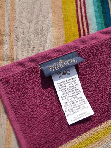 Oversized Jacquard Towels