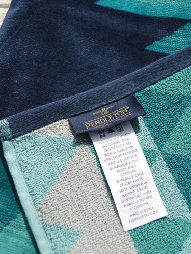 Oversized Jacquard Towels