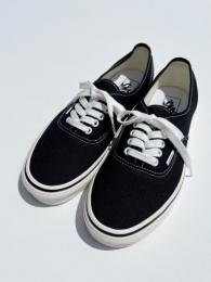 Authentic 44 D (ANAHEIM FACTORY) "Black / White"