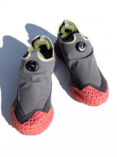 【CMF OUTDOOR GARMENT】　APPROACH 02 MOC (Wolf Gray)