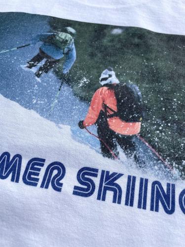 SUMMER SKING Tee