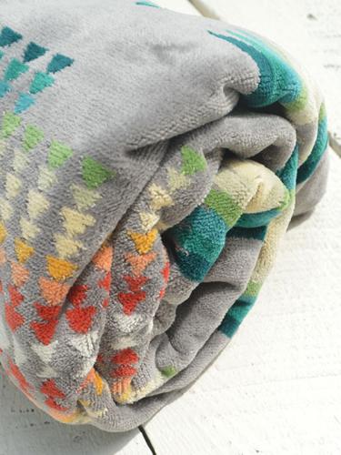 Oversized Jacquard Towels